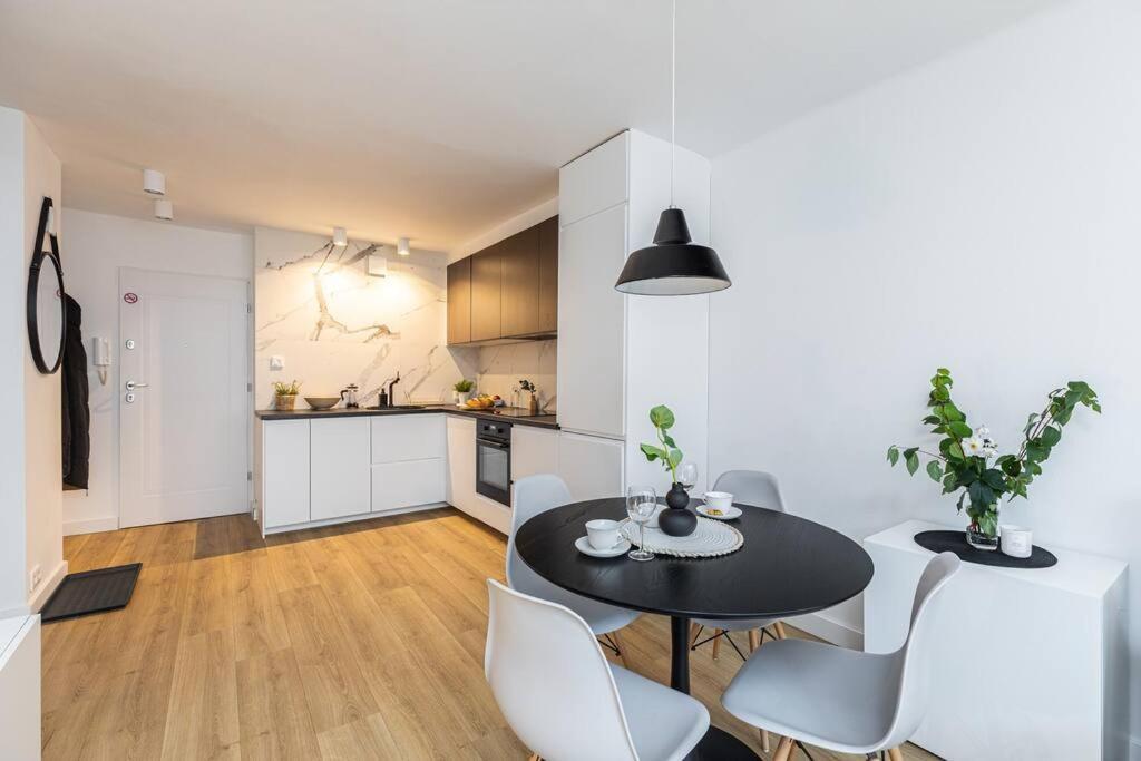 Superapart Jana Pawla Ii, Apt 302 Cozy Urban Retreat, Perfect For Couples Varsavia Esterno foto